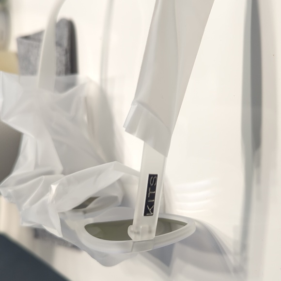 KITS brand sunglasses - Picture 2 of 5